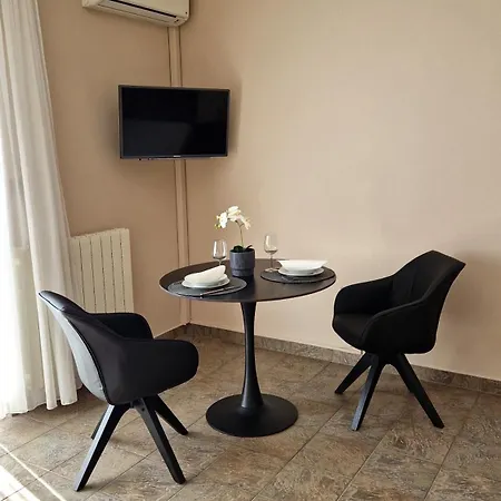 ゲストハウス Cosy Near The 3*