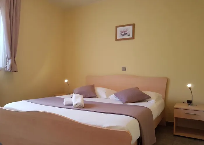 Cosy Near The בית הארחה זאדאר