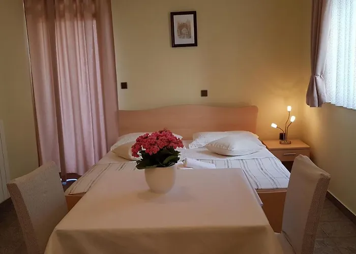 בית הארחה Cosy Near The 3*