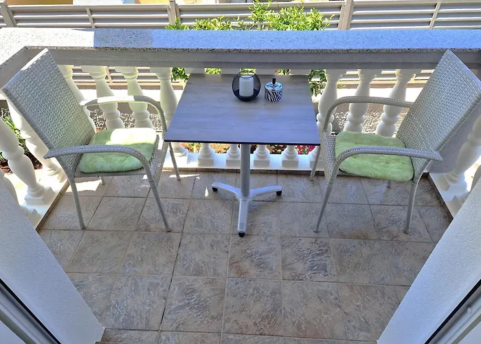 בית הארחה Cosy Near The 3*