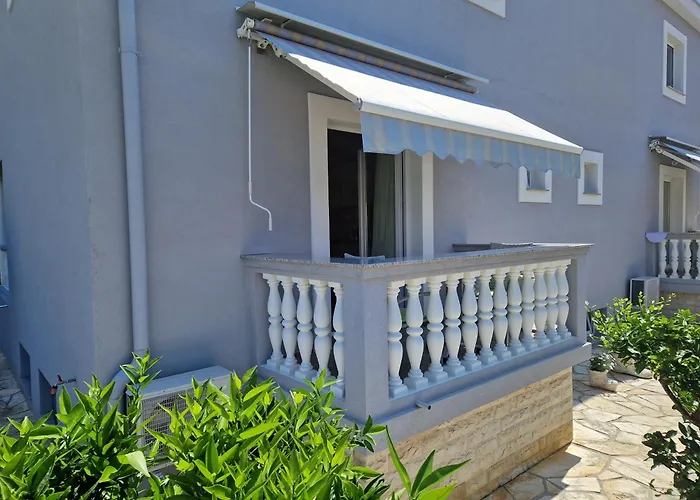 Cosy Near The 3* זאדאר