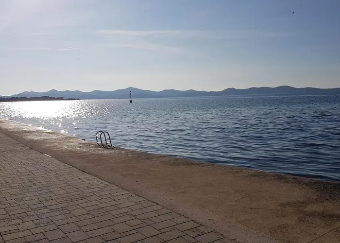 Cosy Near The בית הארחה