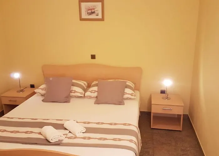 Cosy Near The בית הארחה